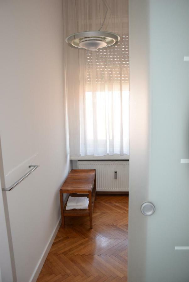 Lawyers Loft In Heritage Skyscraper Ljubljana Kültér fotó